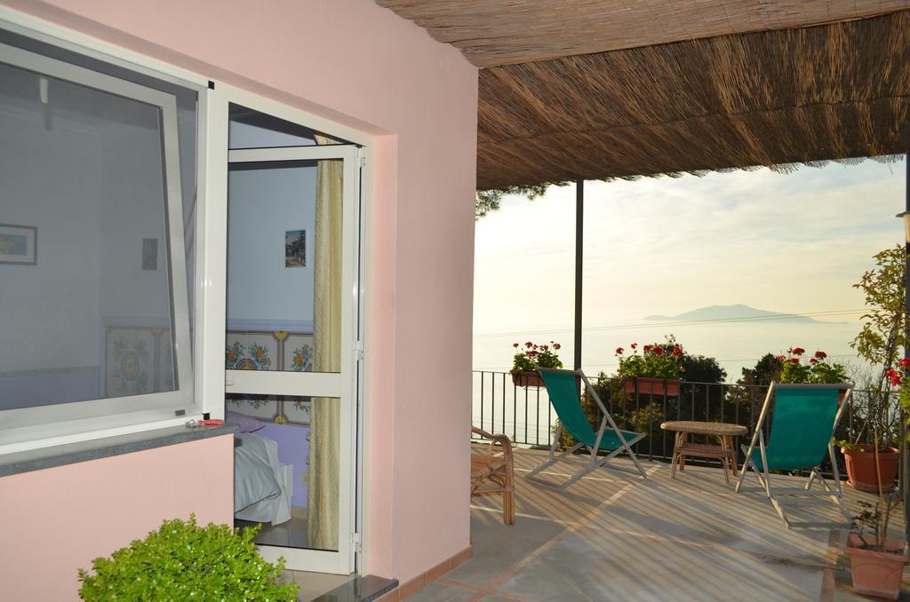 Le Ginestre Di Capri Bb & Holiday House อนากาปรี ภายนอก รูปภาพ