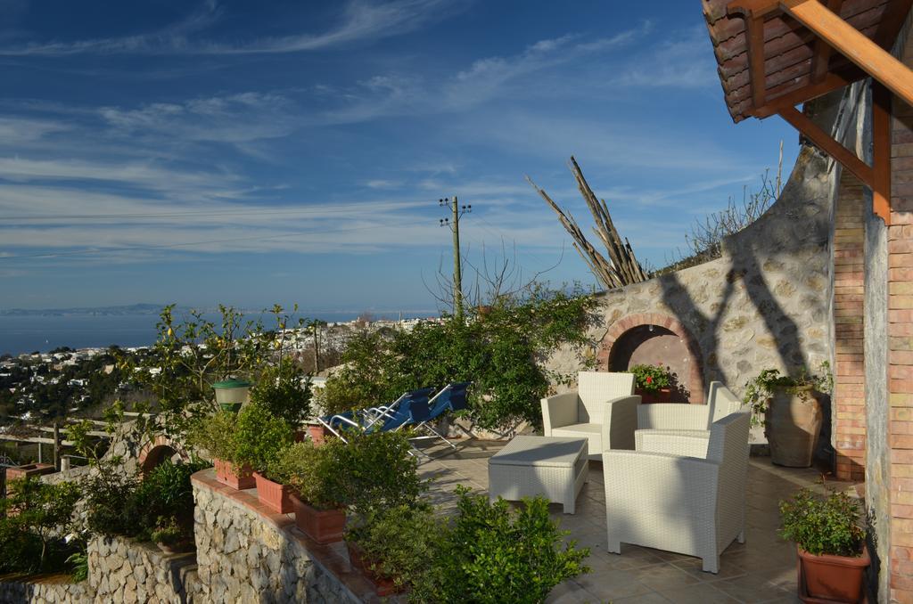 Le Ginestre Di Capri Bb & Holiday House อนากาปรี ภายนอก รูปภาพ